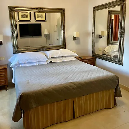 Hotel Arts Club & 3*